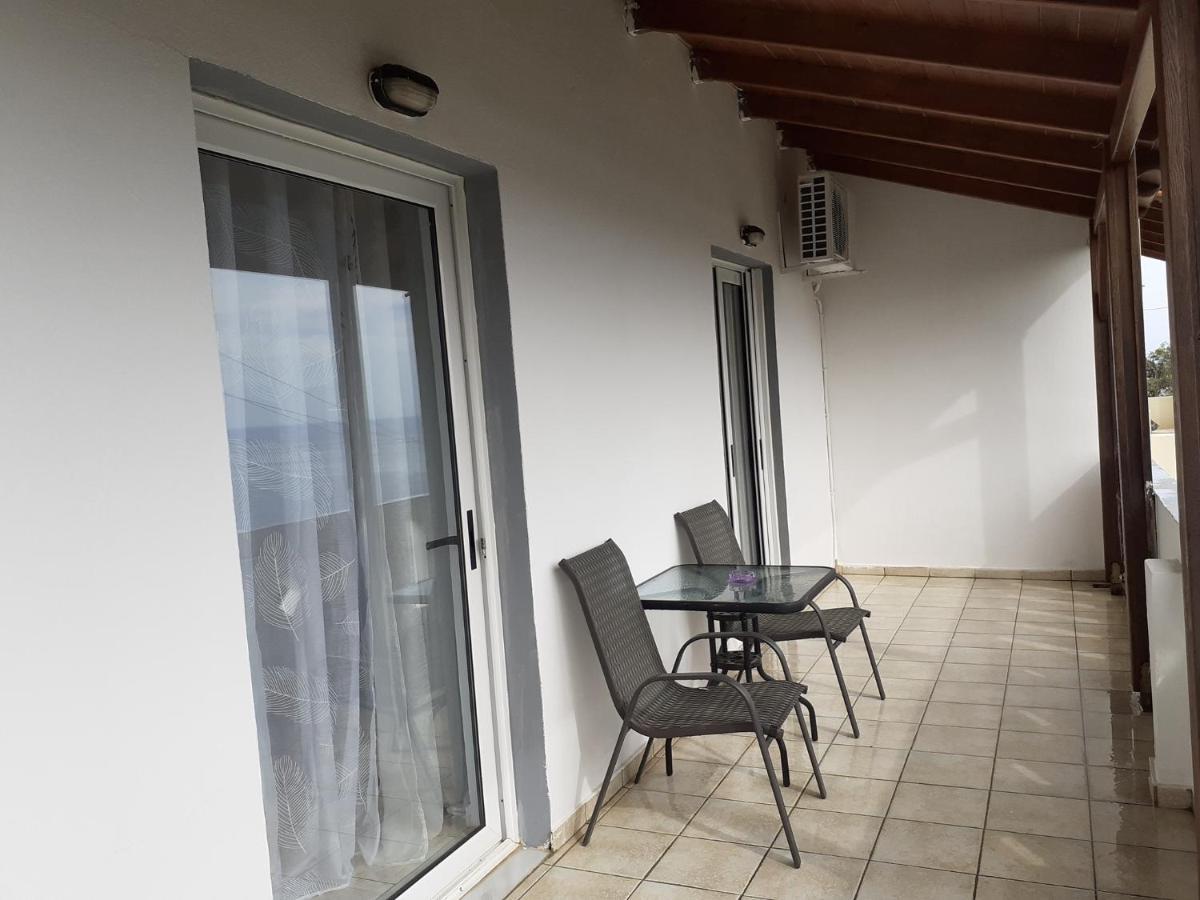 Golden Sun Apartments Rodhákinon Luaran gambar