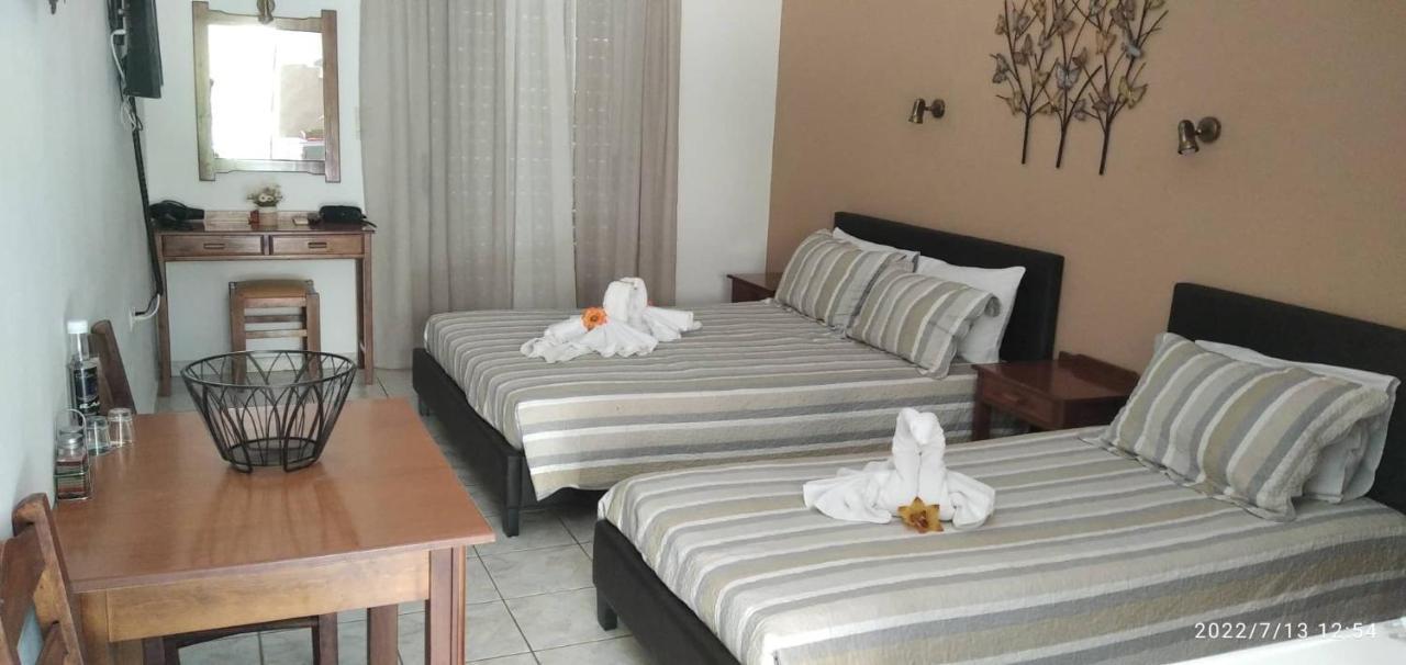 Golden Sun Apartments Rodhákinon Luaran gambar