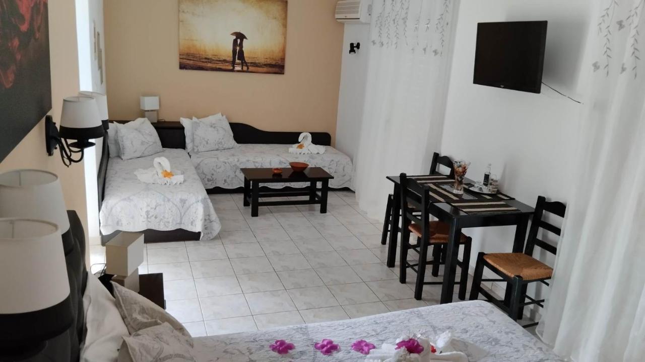 Golden Sun Apartments Rodhákinon Luaran gambar